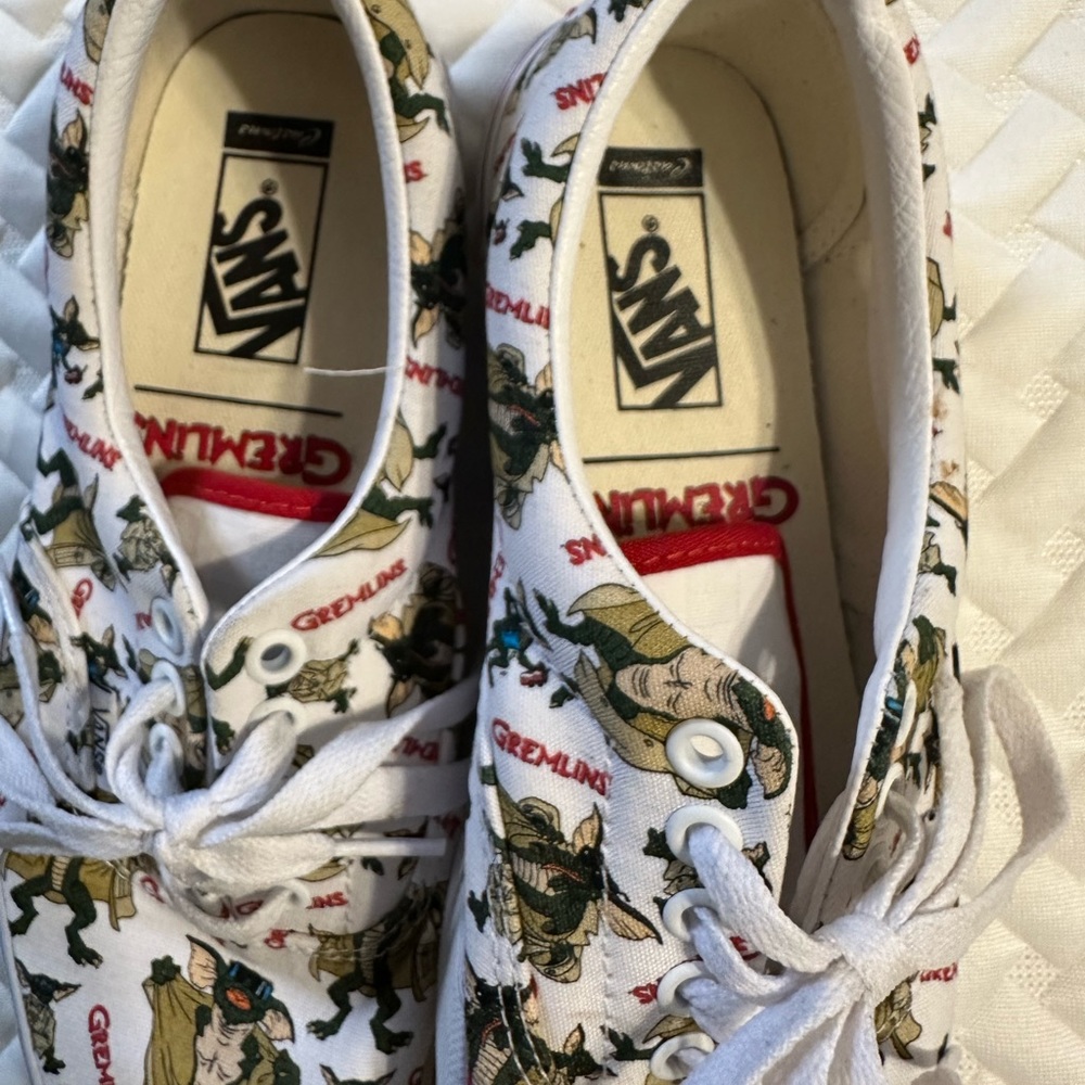 Custom gremlins vans - Picture 2 of 4